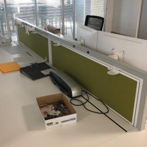 Passage de cables dans des bureaux - Blandain